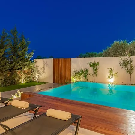 Oresteia Villa *